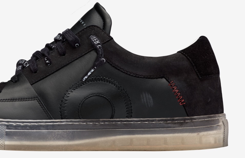 Corte Fantasma Nero Oliver Cabell