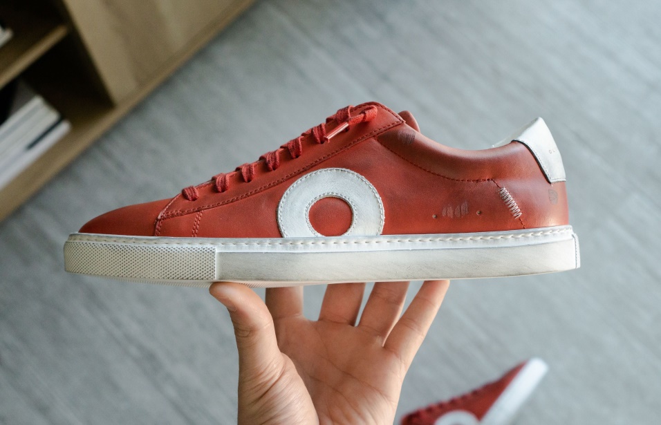 Basso1 Cremisi Oliver Cabell