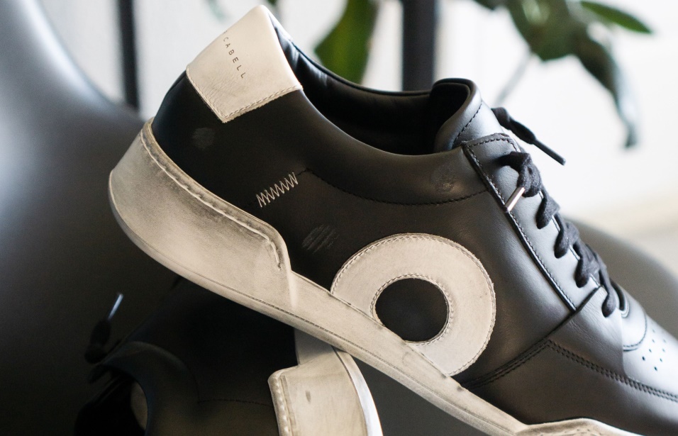 All'alba Della Corte Di Oliver Cabell