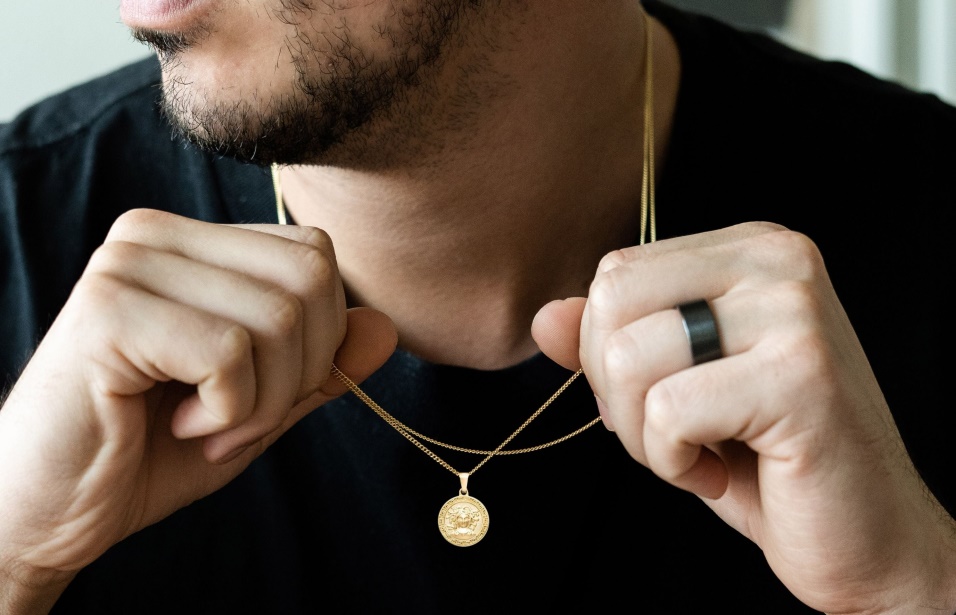 Oliver Cabell Collana Con Ciondolo Medusa In Oro