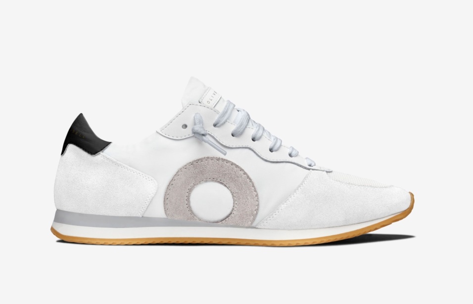 Corridore Alla Moda Belmont Oliver Cabell