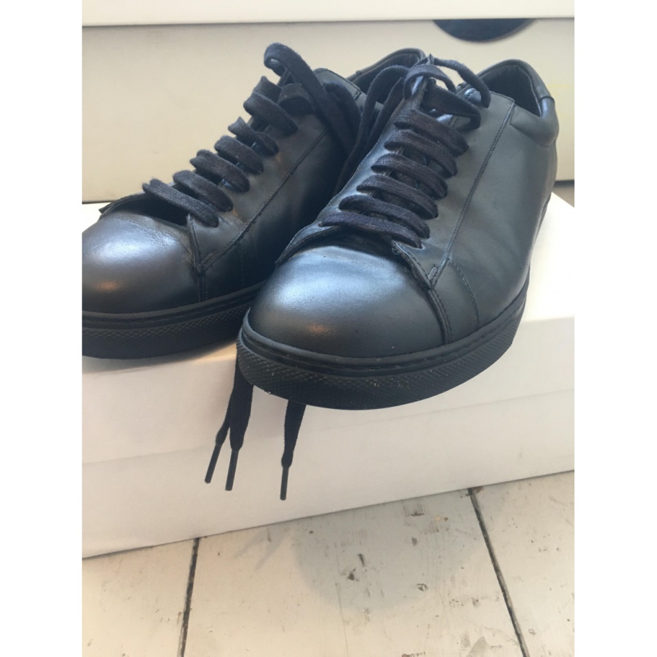 Scarpe Da Ginnastica Basse In Pelle Pelle Nera Alla Moda Oliver Cabell